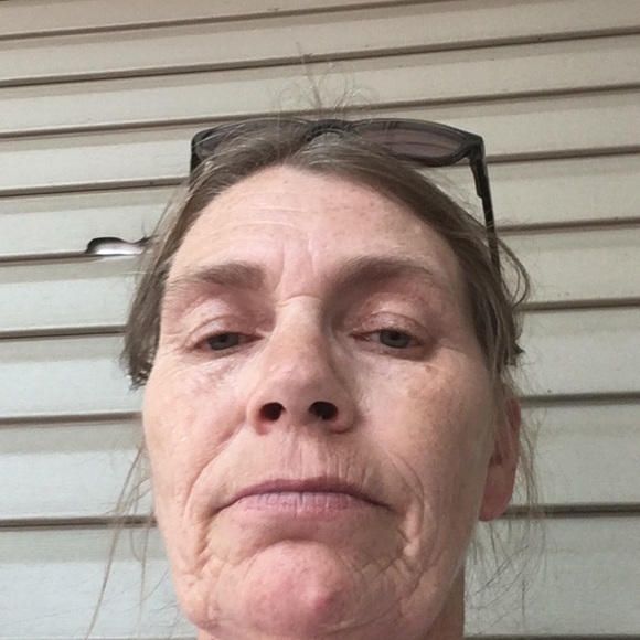 Meet your Posher, Holly - Picture 1 of 1